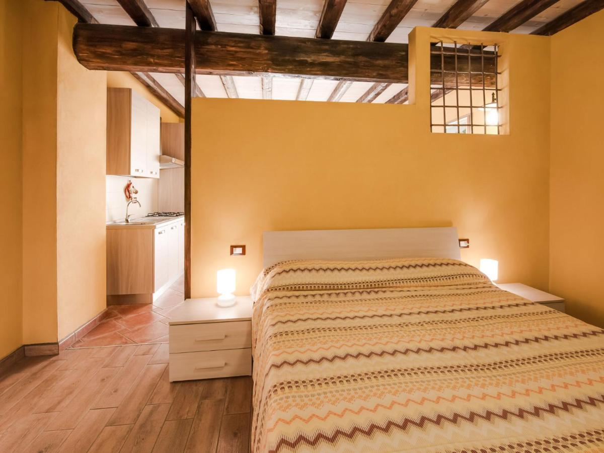 Cozy Chalet At Marone Lake Lombardy With Pool Ngoại thất bức ảnh