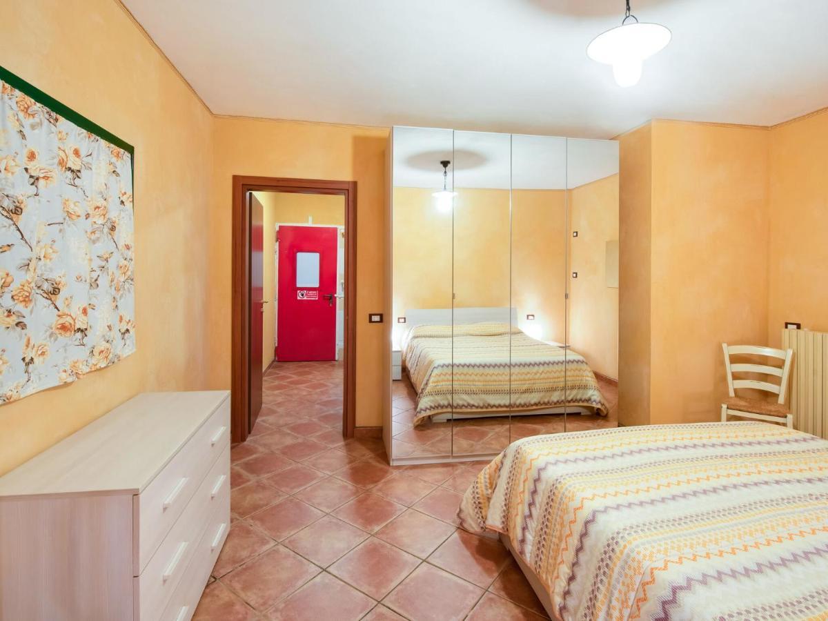 Cozy Chalet At Marone Lake Lombardy With Pool Ngoại thất bức ảnh
