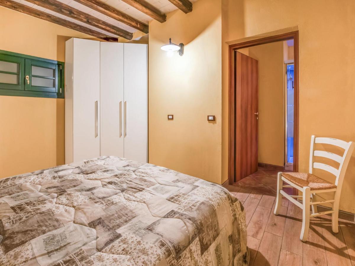 Cozy Chalet At Marone Lake Lombardy With Pool Ngoại thất bức ảnh
