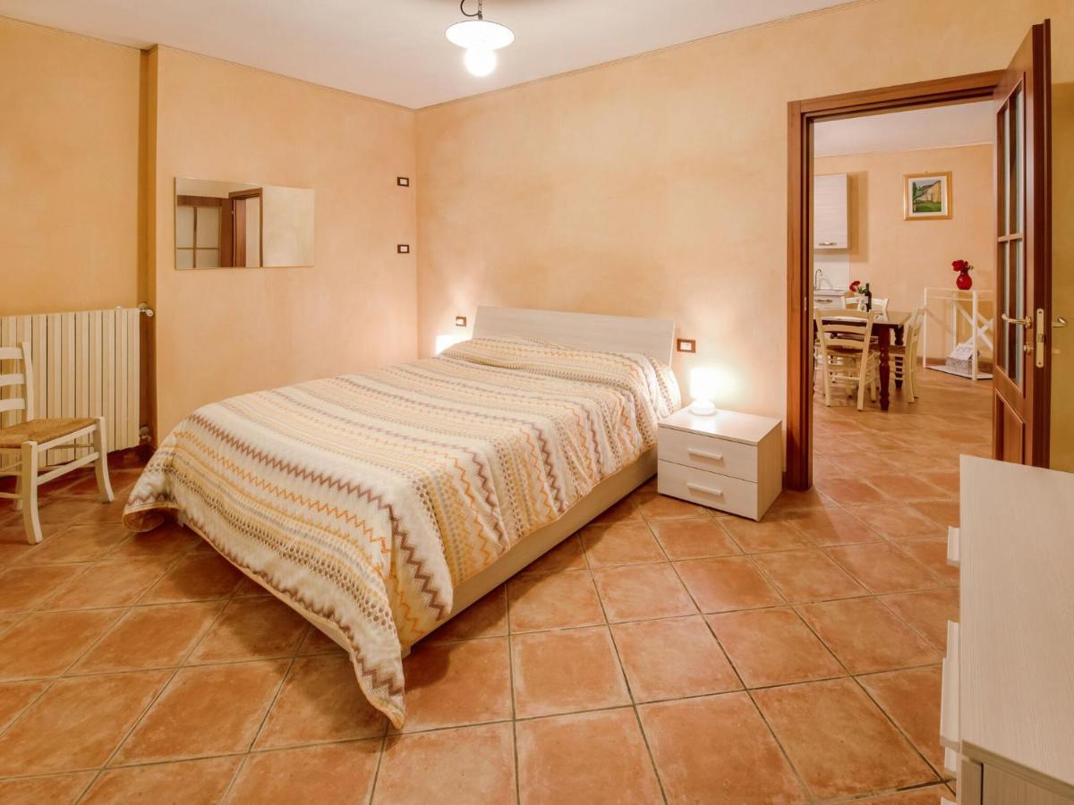 Cozy Chalet At Marone Lake Lombardy With Pool Ngoại thất bức ảnh